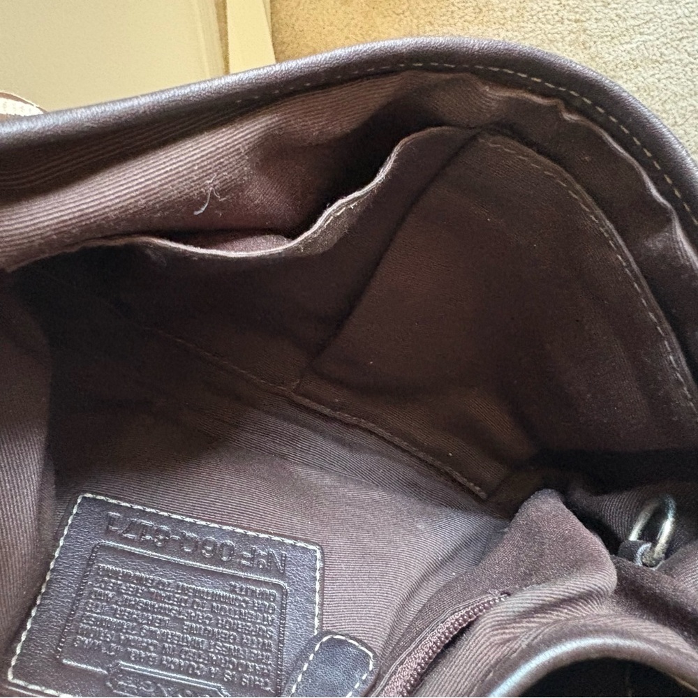 Y2K Coach Soho Signature Flap Buckle Small Canvas Shoulder Bag in Brown 060 6171 - Picture 10 of 11